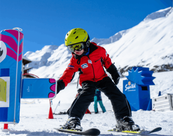 Kids and youth skis